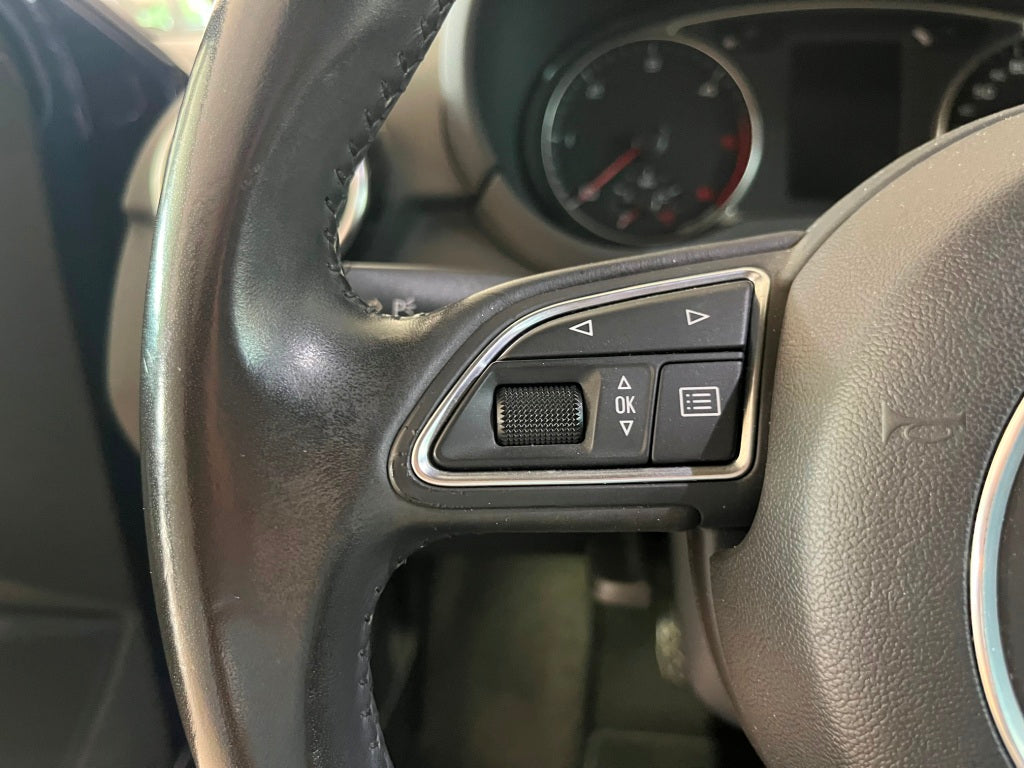 Audi A1 1.6 TDi Ambition 105 Cv  Per Neopatentati