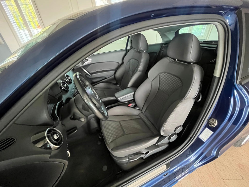 Audi A1 1.6 TDi Ambition 105 Cv  Per Neopatentati