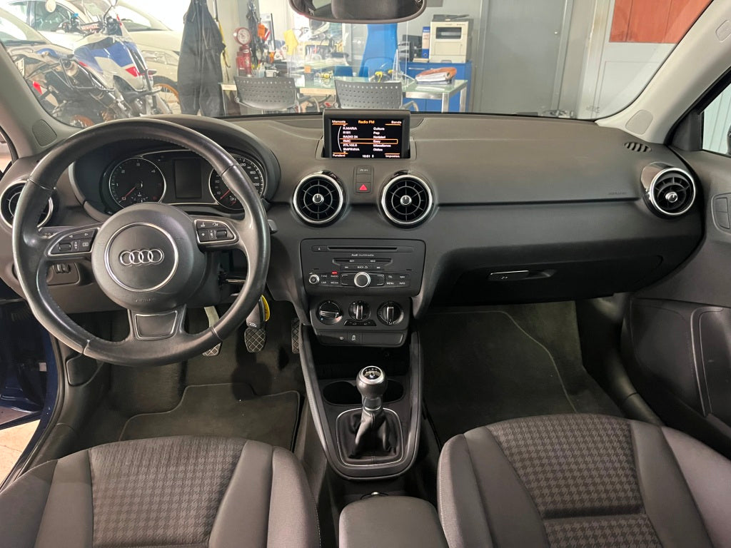 Audi A1 1.6 TDi Ambition 105 Cv  Per Neopatentati