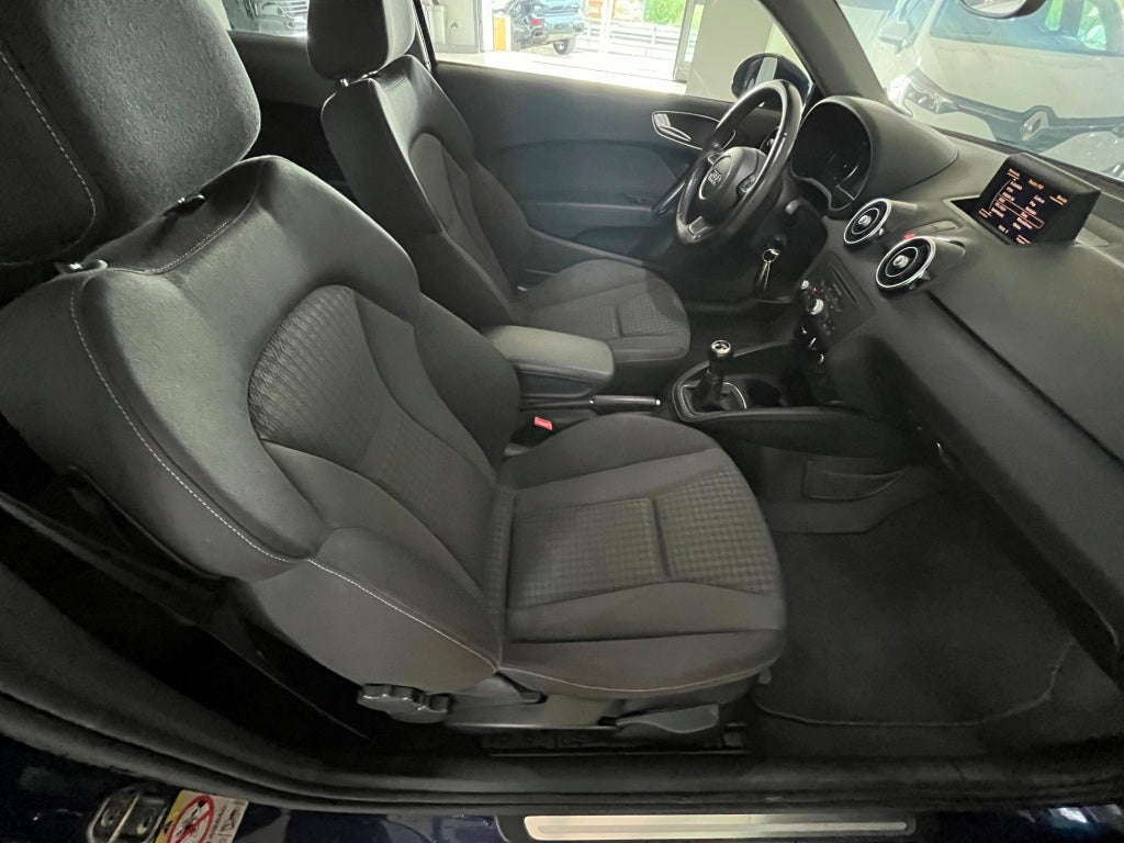 Audi A1 1.6 TDi Ambition 105 Cv  Per Neopatentati