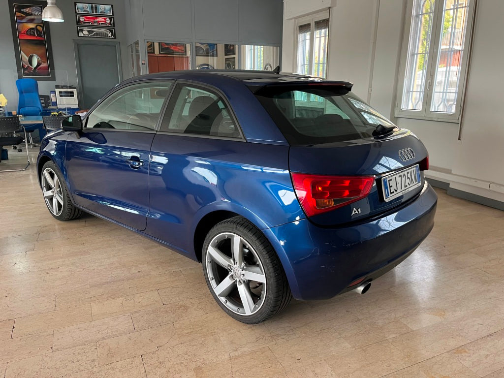 Audi A1 1.6 TDi Ambition 105 Cv  Per Neopatentati