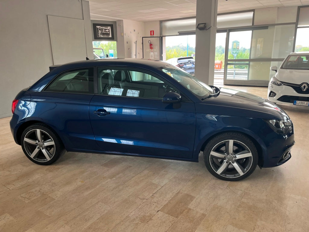 Audi A1 1.6 TDi Ambition 105 Cv  Per Neopatentati
