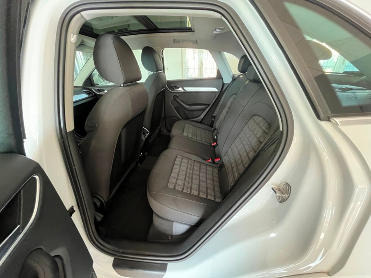 Audi Q3 2.0 TDI quattro Sport STronic