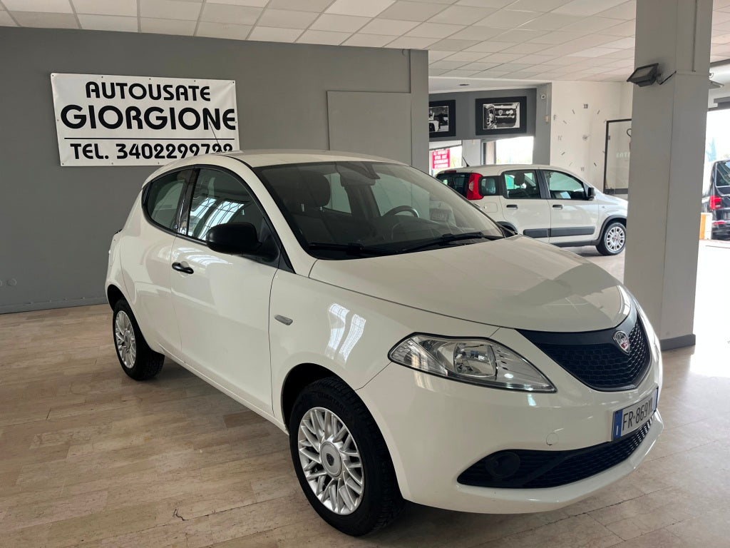 Lancia Ypsilon 0.9 T.air Metano Ecochic