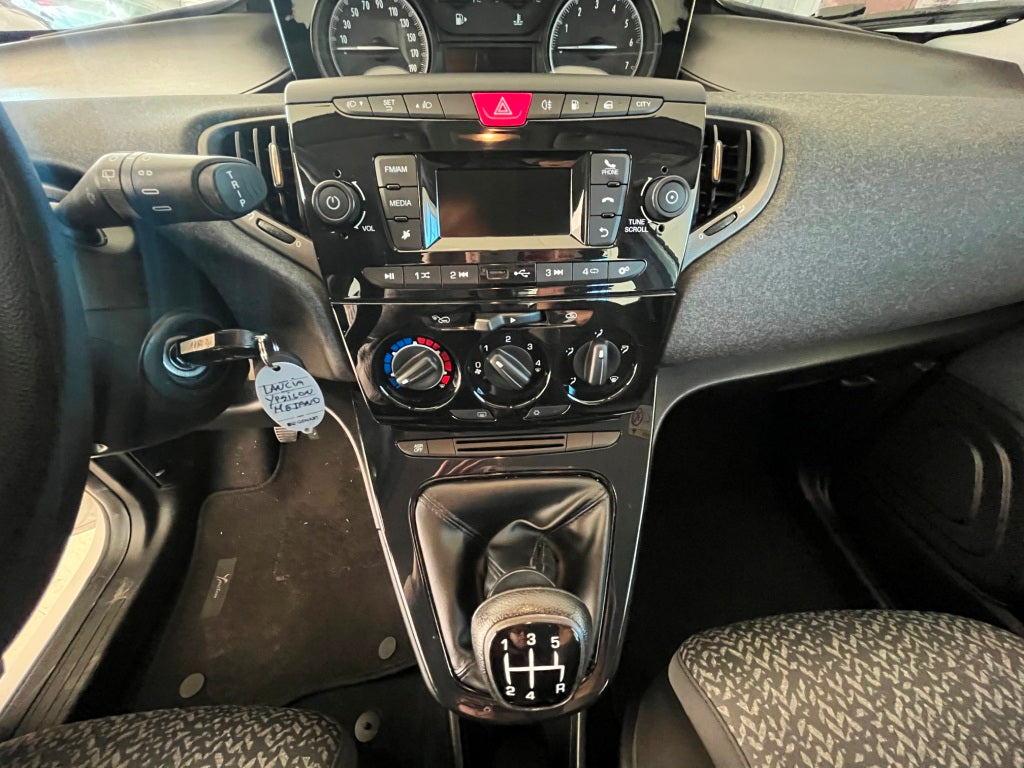 Lancia Ypsilon 0.9 T.air Metano Ecochic
