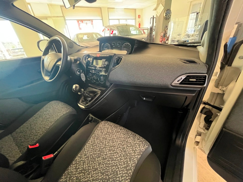 Lancia Ypsilon 0.9 T.air Metano Ecochic