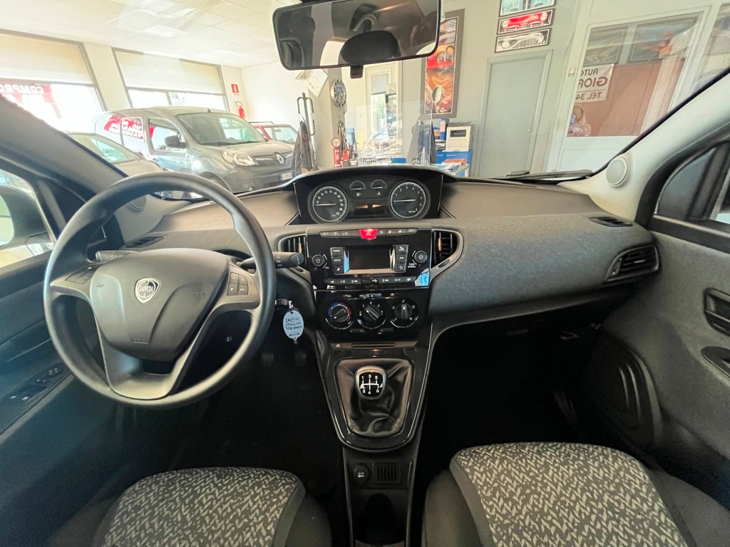 Lancia Ypsilon 0.9 T.air Metano Ecochic