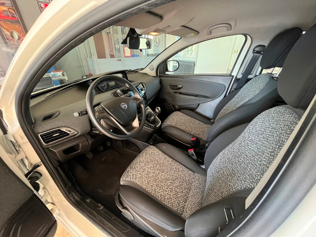 Lancia Ypsilon 0.9 T.air Metano Ecochic