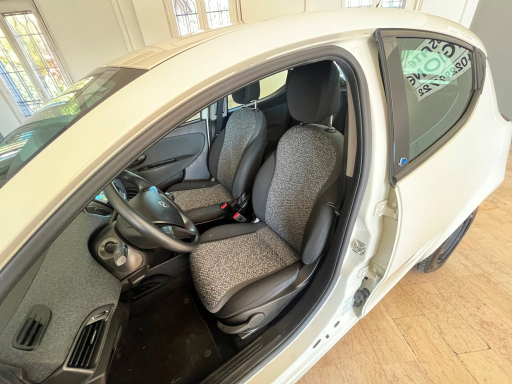 Lancia Ypsilon 0.9 T.air Metano Ecochic