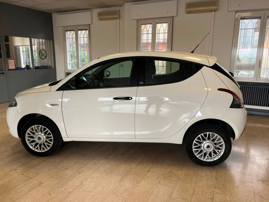 Lancia Ypsilon 0.9 T.air Metano Ecochic