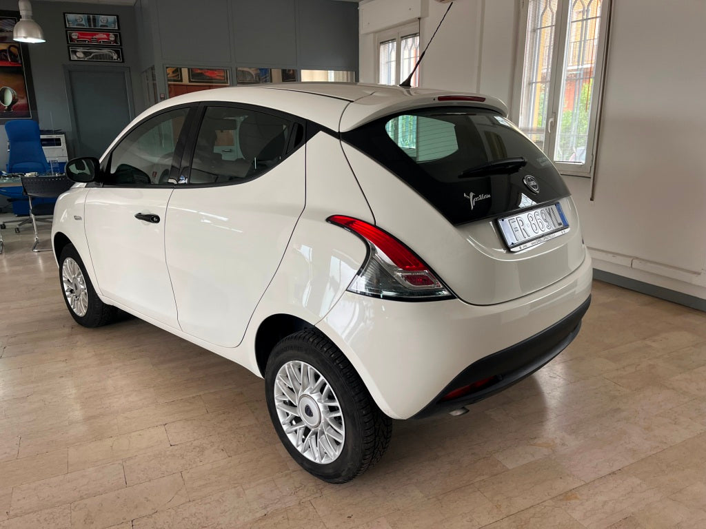 Lancia Ypsilon 0.9 T.air Metano Ecochic