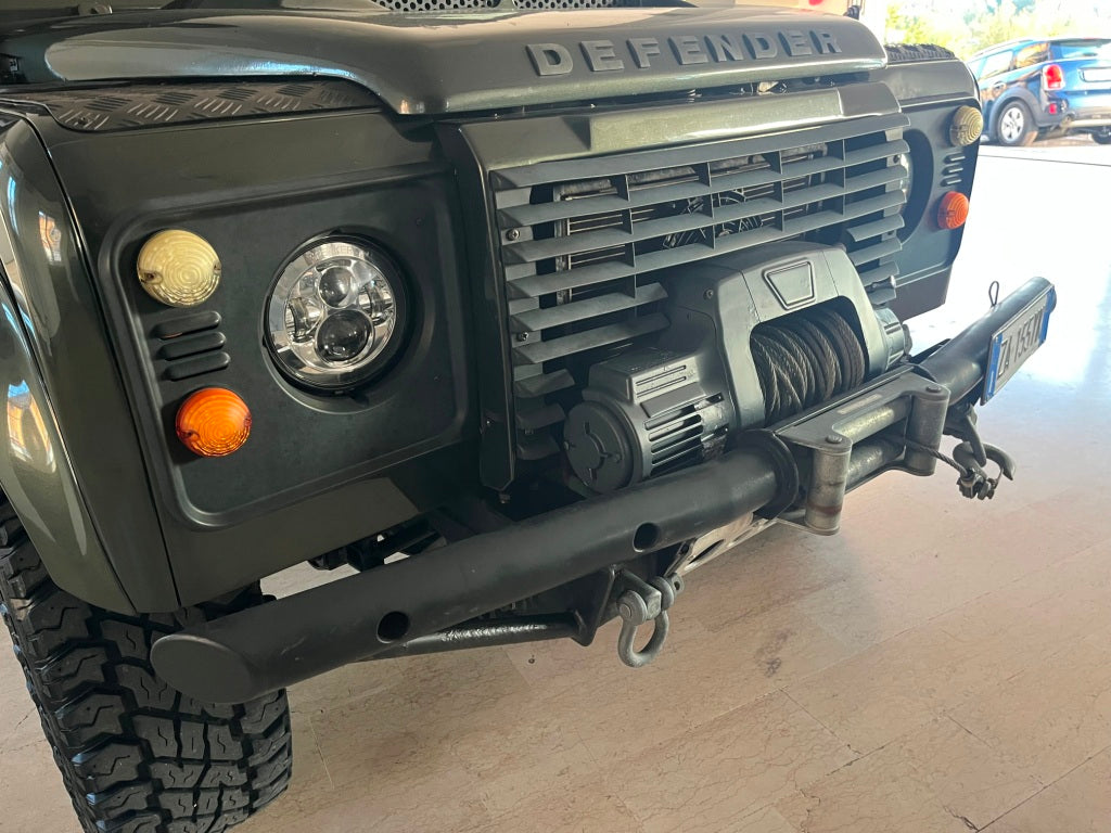 Land Rover Defender 7P 110 2.4 td S SW