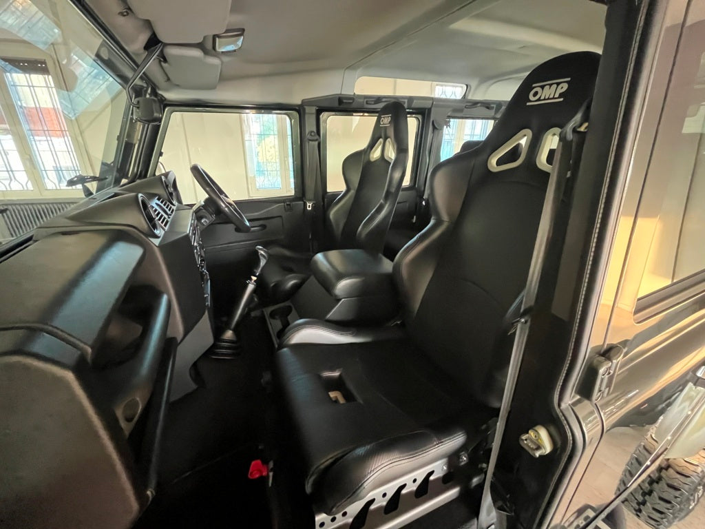 Land Rover Defender 7P 110 2.4 td S SW