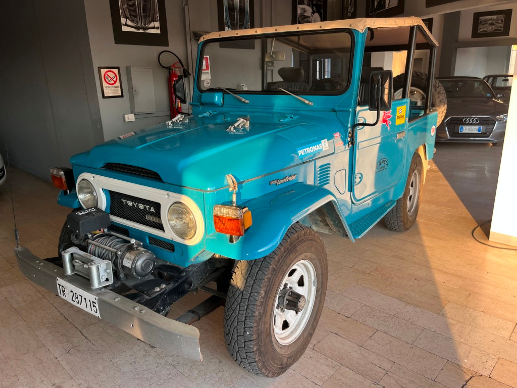 Toyota Land Cruiser BJ 40