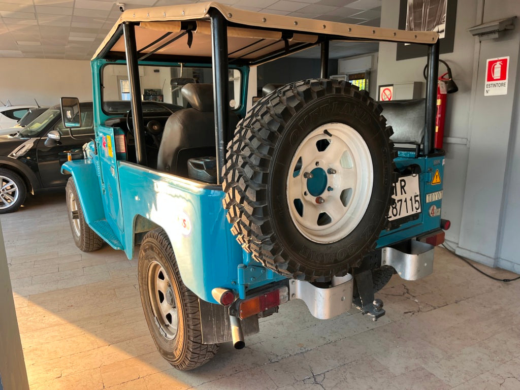 Toyota Land Cruiser BJ 40