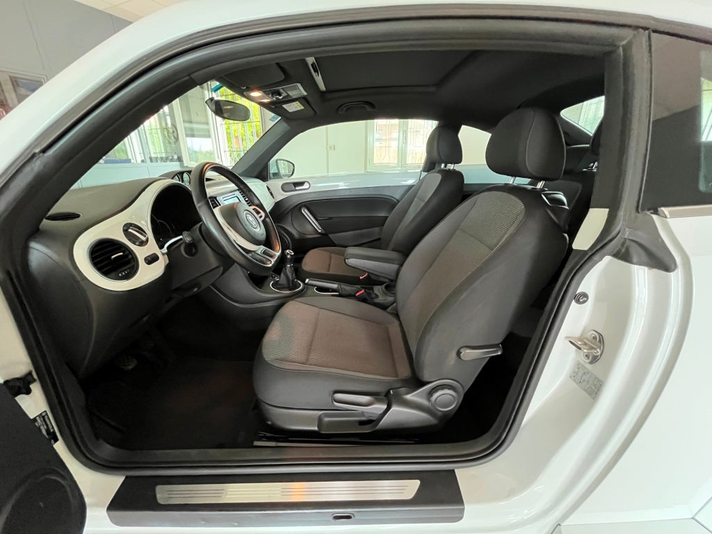 Volkswagen Maggiolino 2.0 TDI BlueMotion Design
