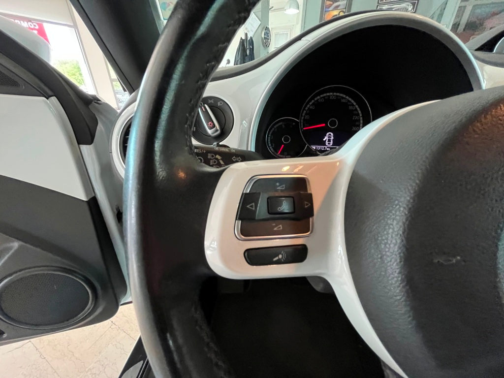 Volkswagen Maggiolino 2.0 TDI BlueMotion Design