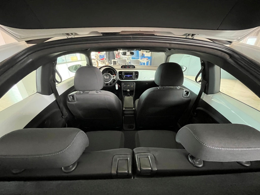 Volkswagen Maggiolino 2.0 TDI BlueMotion Design