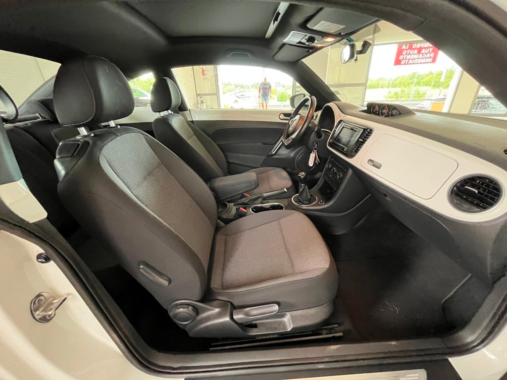 Volkswagen Maggiolino 2.0 TDI BlueMotion Design