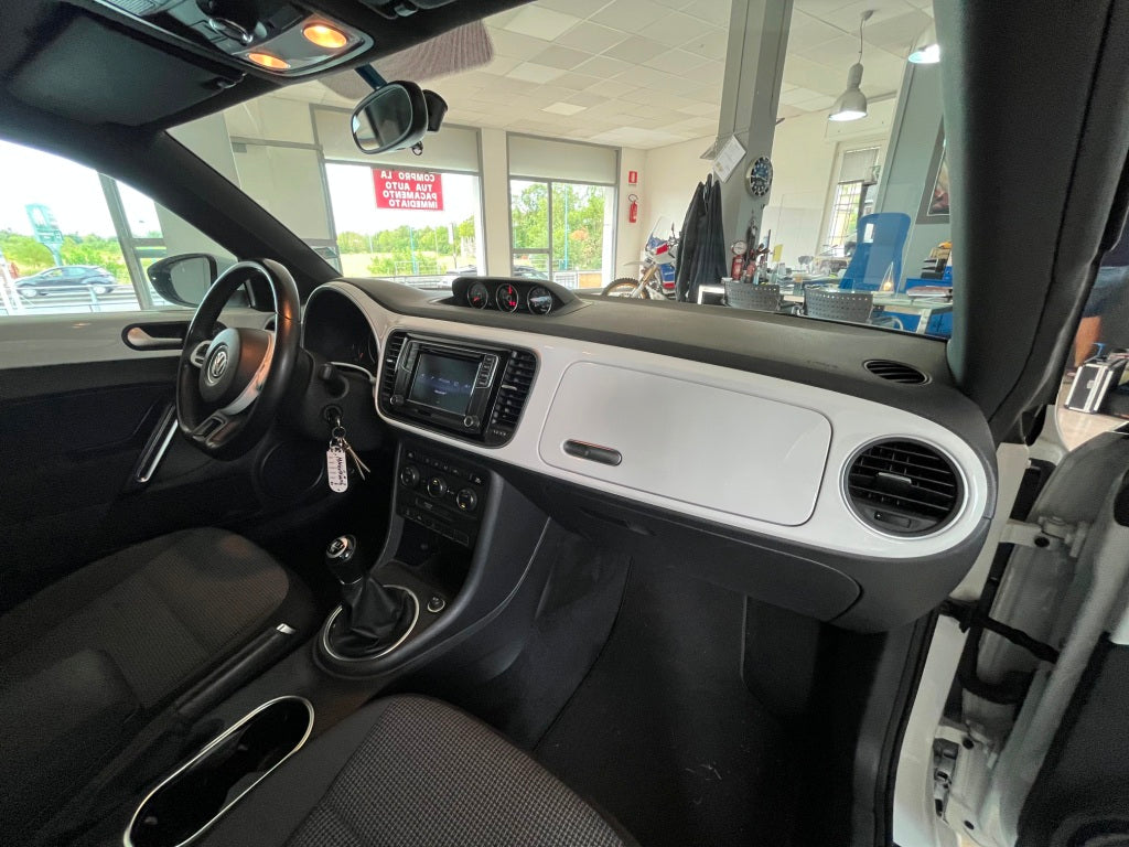 Volkswagen Maggiolino 2.0 TDI BlueMotion Design