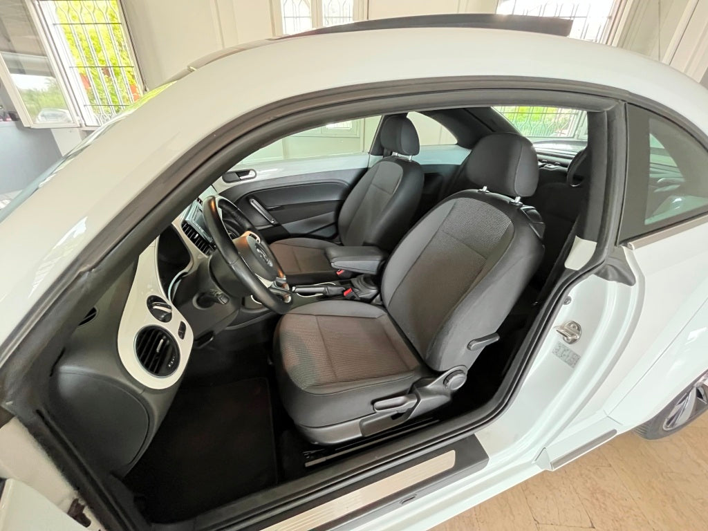 Volkswagen Maggiolino 2.0 TDI BlueMotion Design